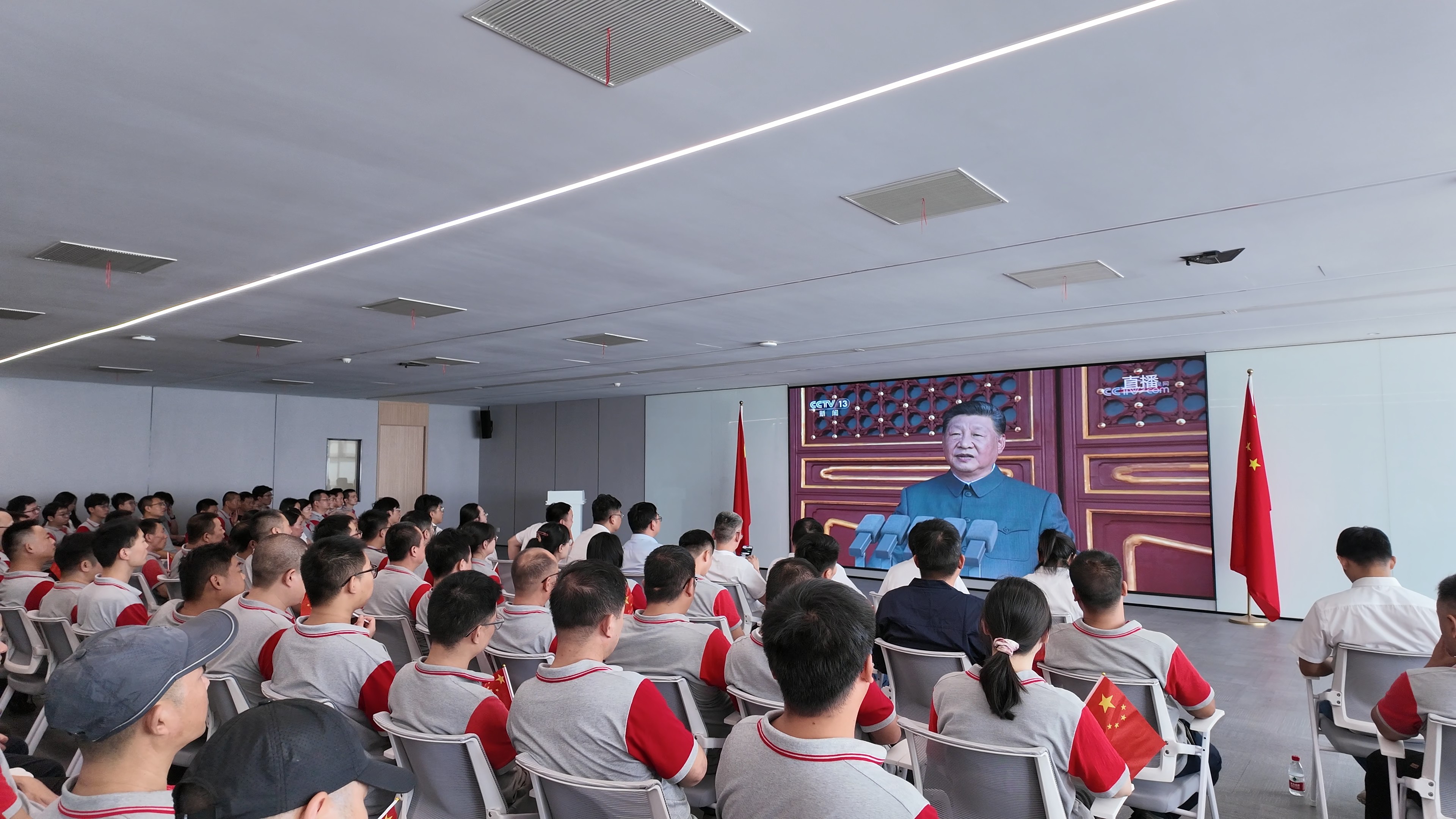 9·3阅兵|同屏共振砺初心，矢志奋勇担使命